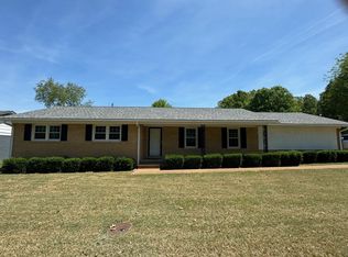 1112 Eastview Dr, Humboldt, TN 38343