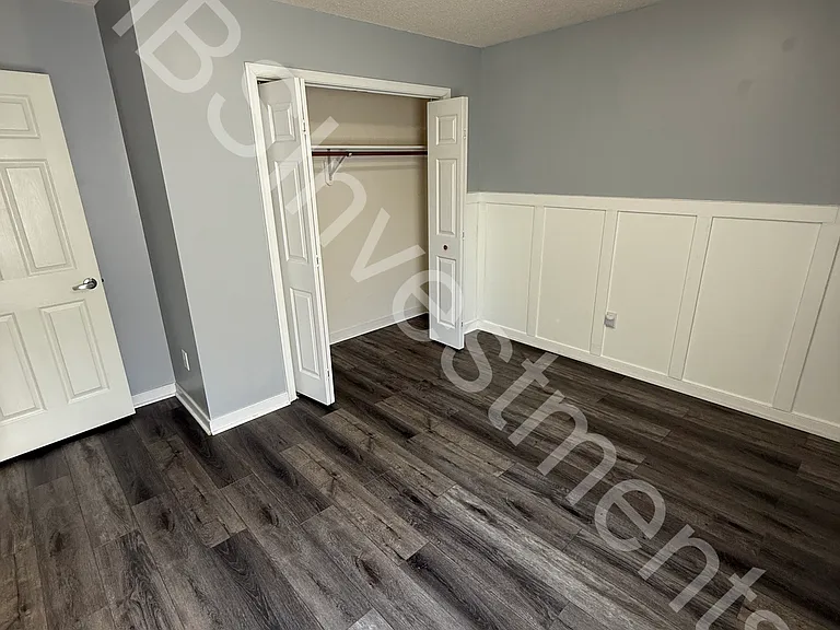 119 E Highland Ct — Photo 12