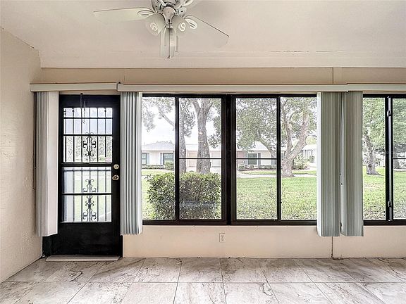 4th image of 8130 Braddock Cir #C