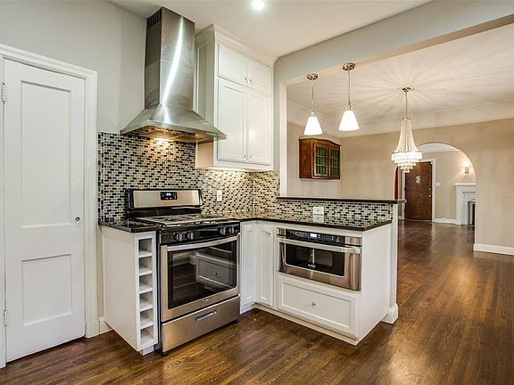 3rd image of 5106 Bradford Dr