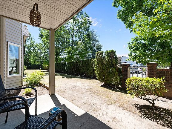 5th image of 8972 Fleetwood Way #201