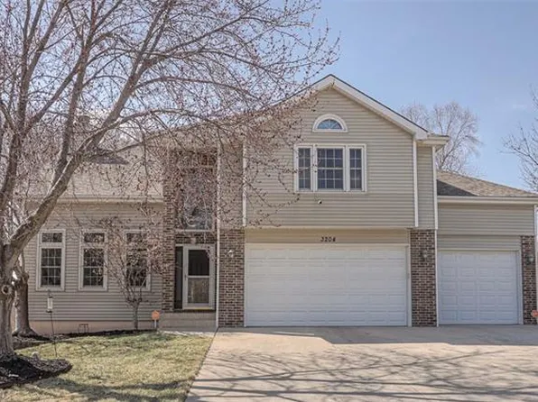 3204 S Tepee Ct, Independence, MO 64057