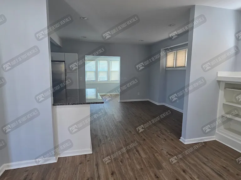 145 Waverly St — Photo 21