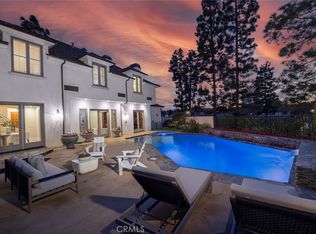 15 Cypress Point Ln, Newport Beach, CA 92660
