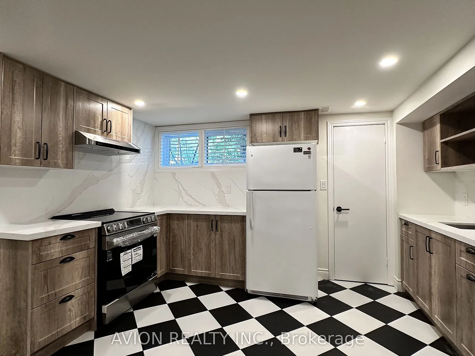 2 bed, $2,099 — Photo 1