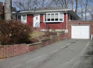115 Oak Ave, Staten Island, NY 10306