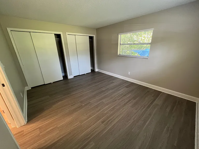 4700 46th Ave N #3 — Photo 6