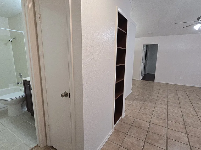 Path from second bedroom