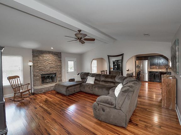 5th image of 13747 Canfield Ct