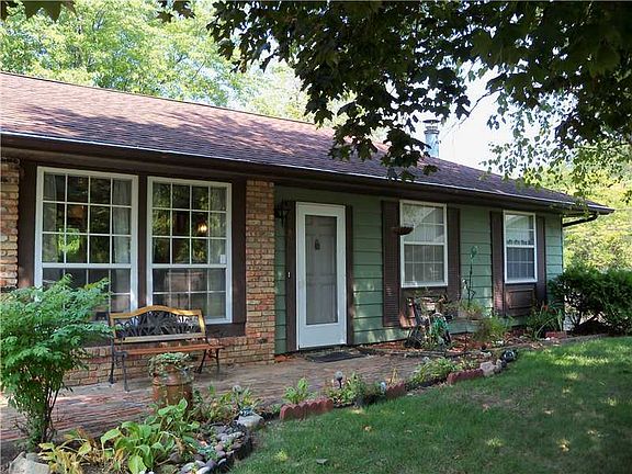 5th image of 1830 Driftwood Ln NE