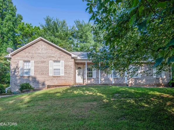 104 Blackberry Ridge Dr, Lenoir City, TN 37772