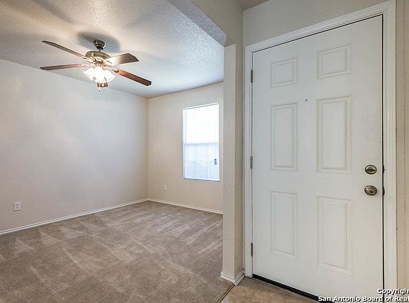 4th image of 9962 Sungate Park