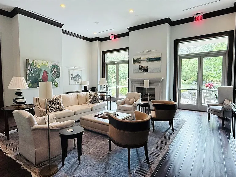 2795 Peachtree Rd NE #409 — Photo 24