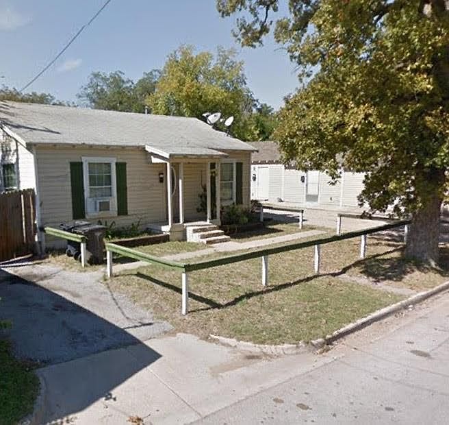 1st image of 1011 N Chandler Dr