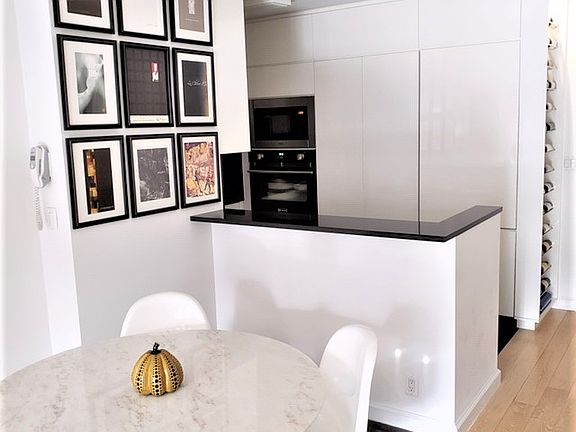 4th image of 900 Park Ave APT 14B