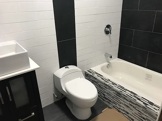 Rented by Zuz Realty | media 34