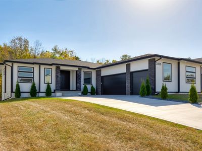 2825 NW Brookside Dr, Grimes, IA, 50111
