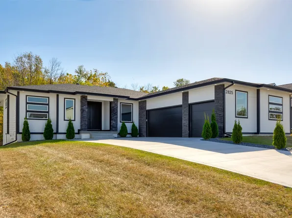 2825 NW Brookside Dr, Grimes, IA 50111