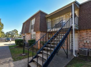 5252 Twin City Hwy APT 409, Groves, TX 77619