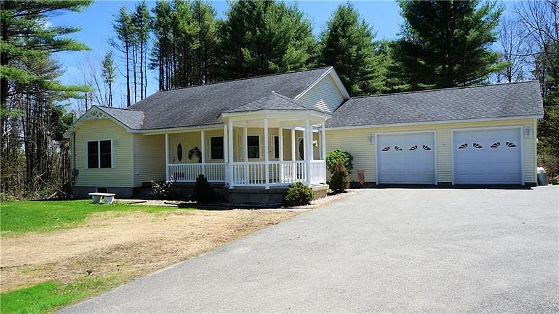 2nd image of 220 North Rd