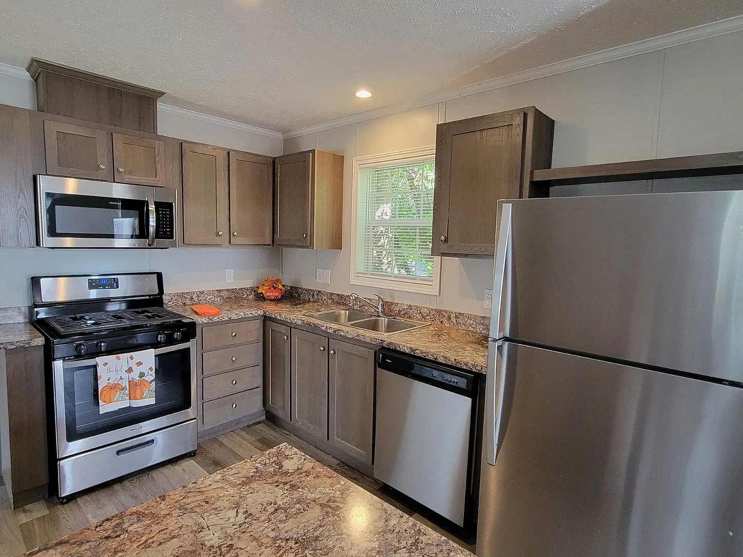Move-In Ready Today! Don't Miss This Incredible Opportunity! — Photo 3