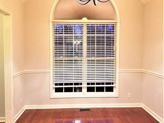 4th image of 1453 Cedar Springs Cir