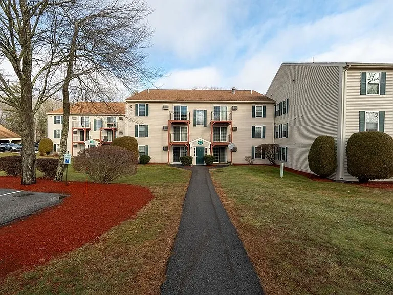 1703 White Cedar Blvd — Photo 24