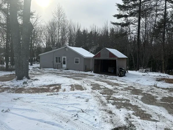 69 Shusta Road, Madison, ME 04950