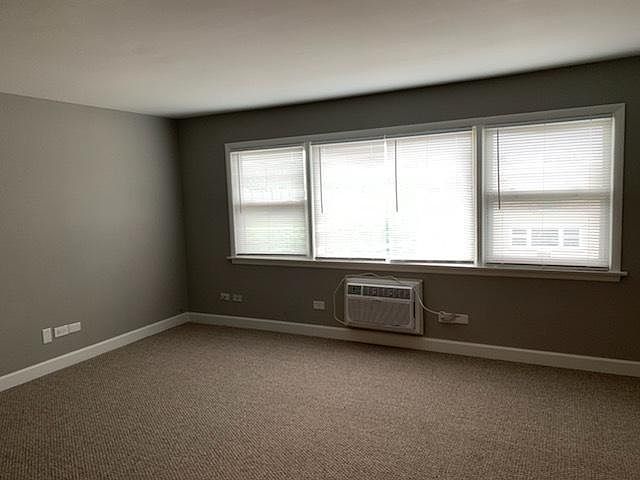 2nd image of 10737 S Lloyd Dr #8