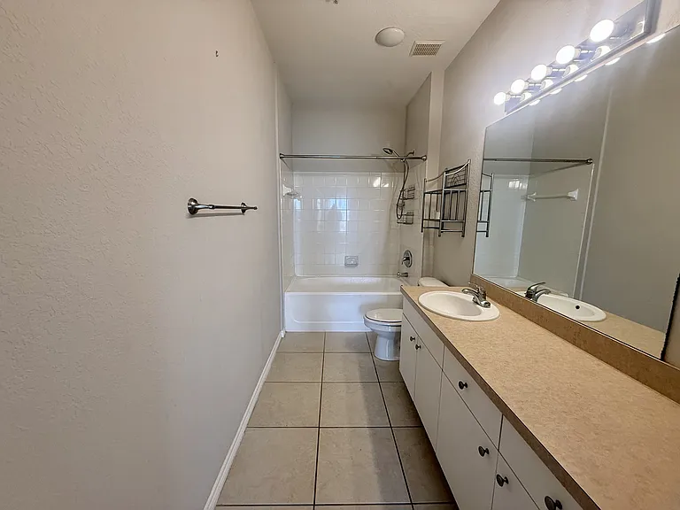 4306 Bayside Village Dr #1-102 — Photo 7