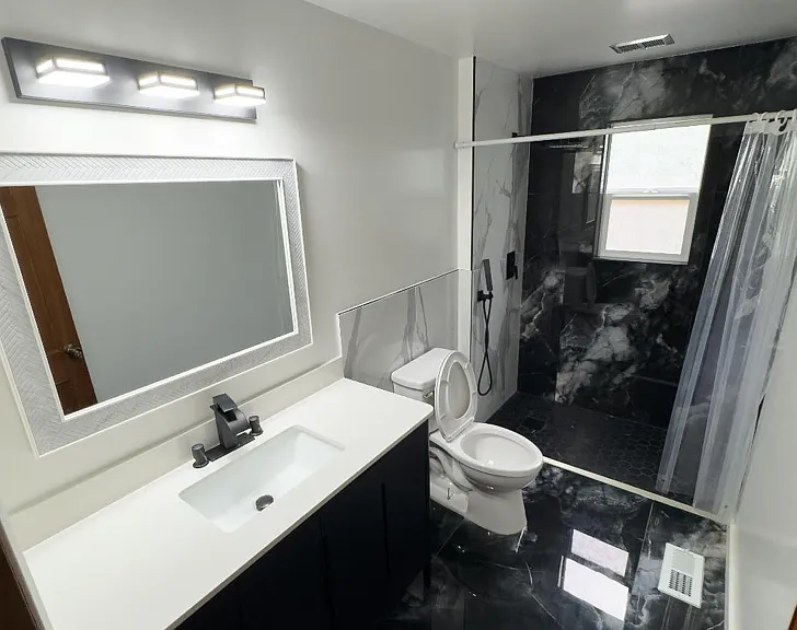 1st floor full bathroom