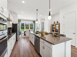 2736 Kempthorne Rd, Cary, NC 27519