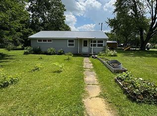 1318 N Main St, Fairmount, IN 46928