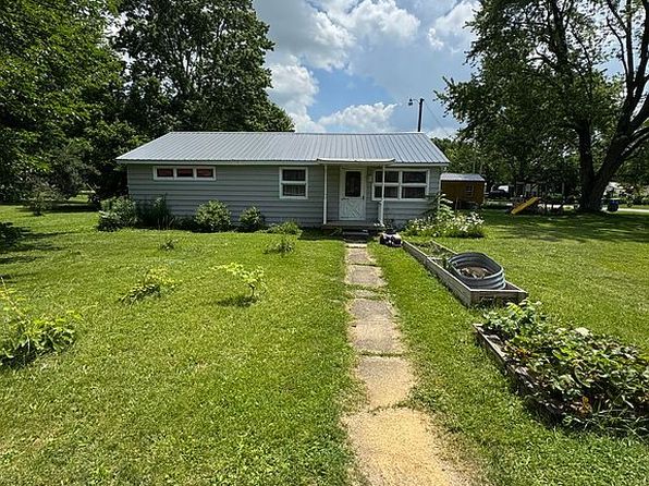 1318 N Main St