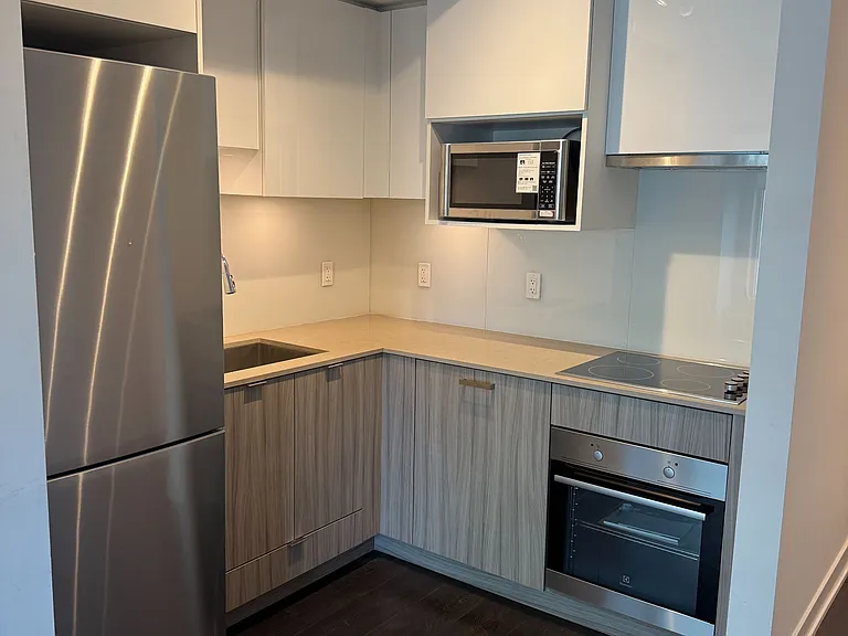 195 Redpath Ave #1614 — Photo 7