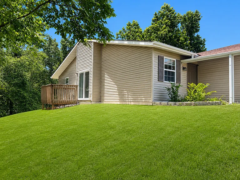79 Velvet Dr #79 — Photo 3