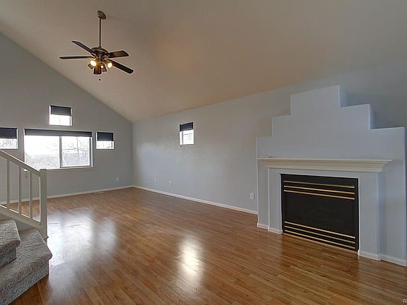 3rd image of 814 Owl Dr