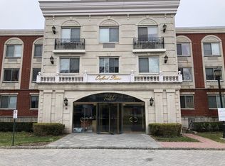 Oxford Plaza, Great Neck, NY 11021