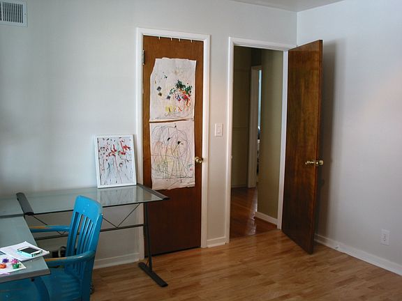 4th image of 1125 Ellsmere St NE
