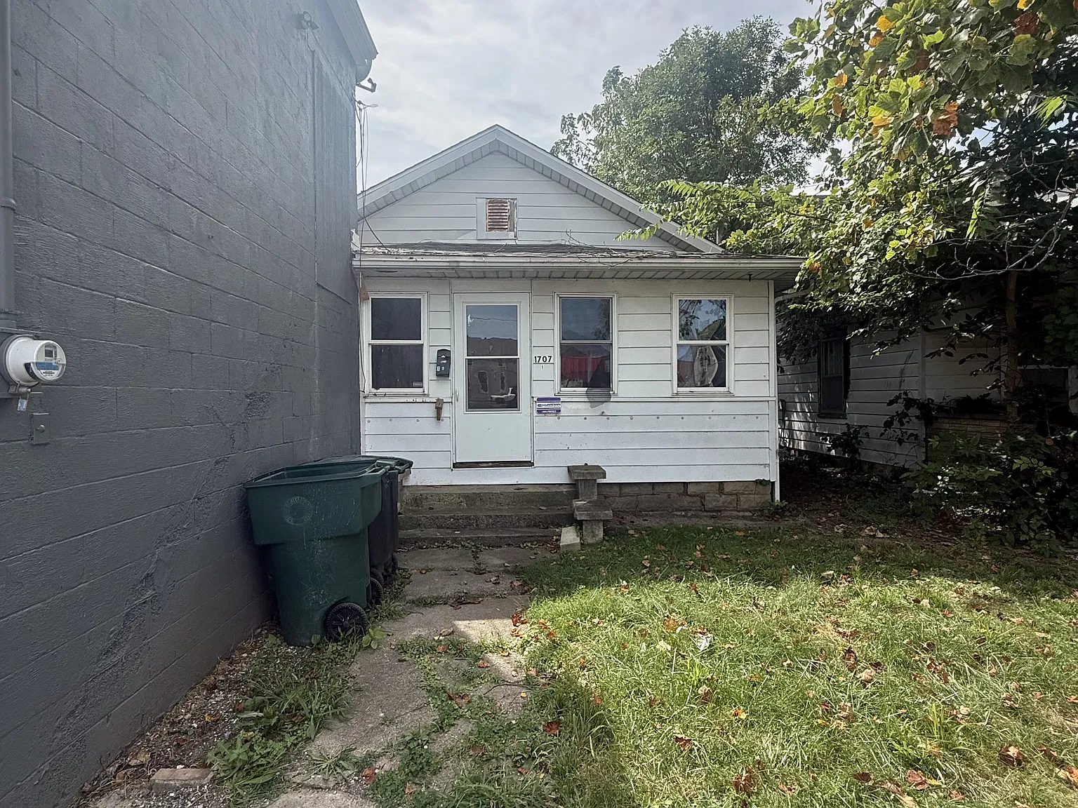 1707 East Memorial Drive - 1 — Photo 1