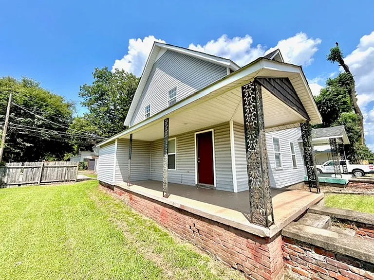 3514 Triana Blvd SW — Photo 1
