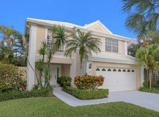 12 Blenheim Ct, Palm Beach Gardens, FL 33418