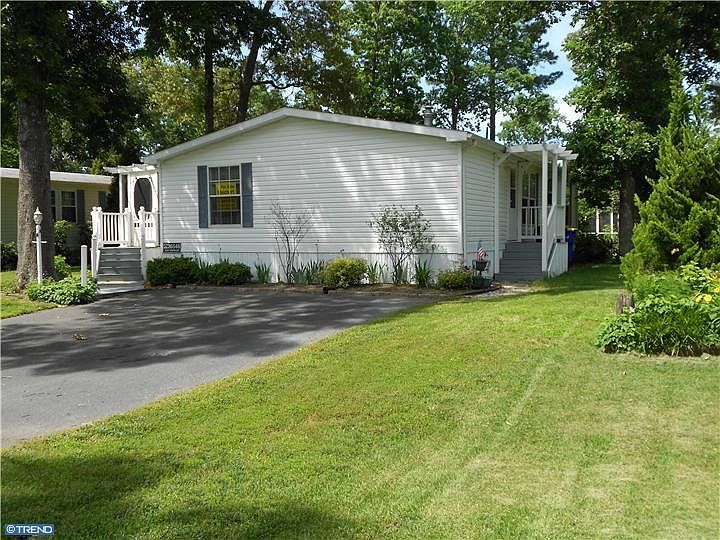 1st image of 26546 Creekwood Cir