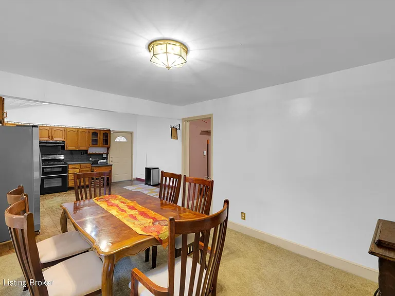 3534 Algonquin Pkwy — Photo 16