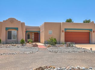 820 Nightglow Ave NE, Rio Rancho, NM 87144