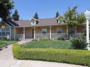 304 Dovewood Cir, Reedley, CA 93654