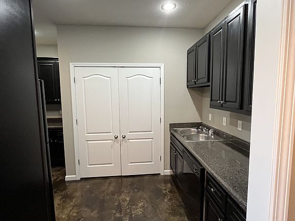 5th image of 908 E Craighead Forest Rd APT 93