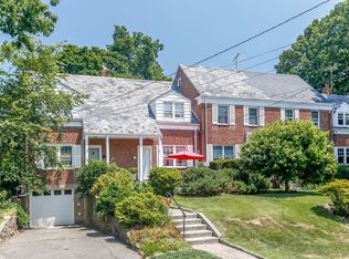 2 Elkan Rd, Larchmont, NY 10538
