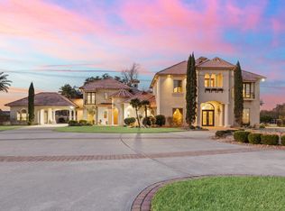 208 Saddleback Cir, Youngsville, LA 70592