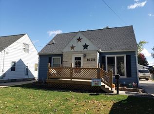 1929 W 6th St, Waterloo, IA 50702